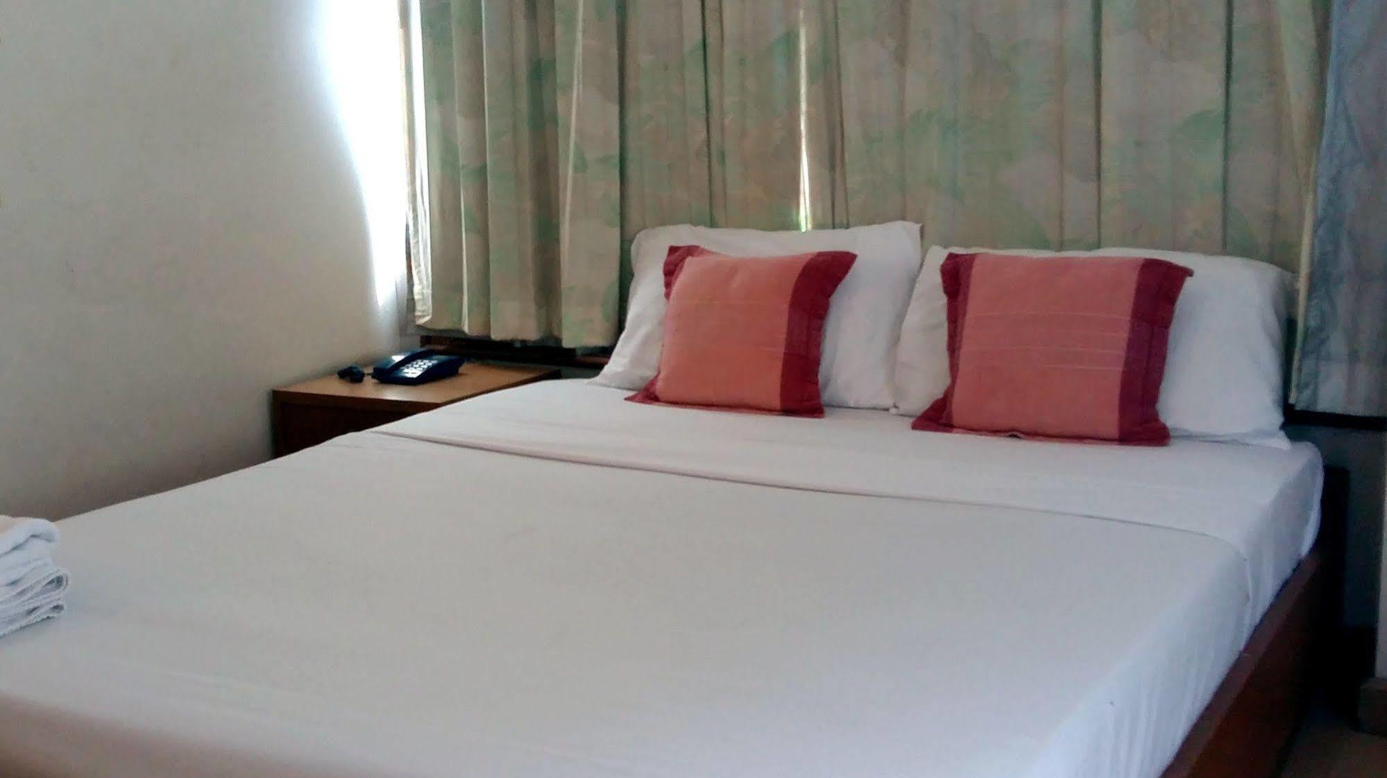 Michael Inn Pattaya Exterior photo